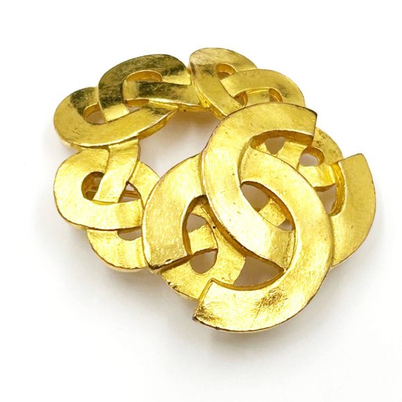 Chanel Vintage Gold Plated CC Twisted Small Brooch - Picture 2 of 3